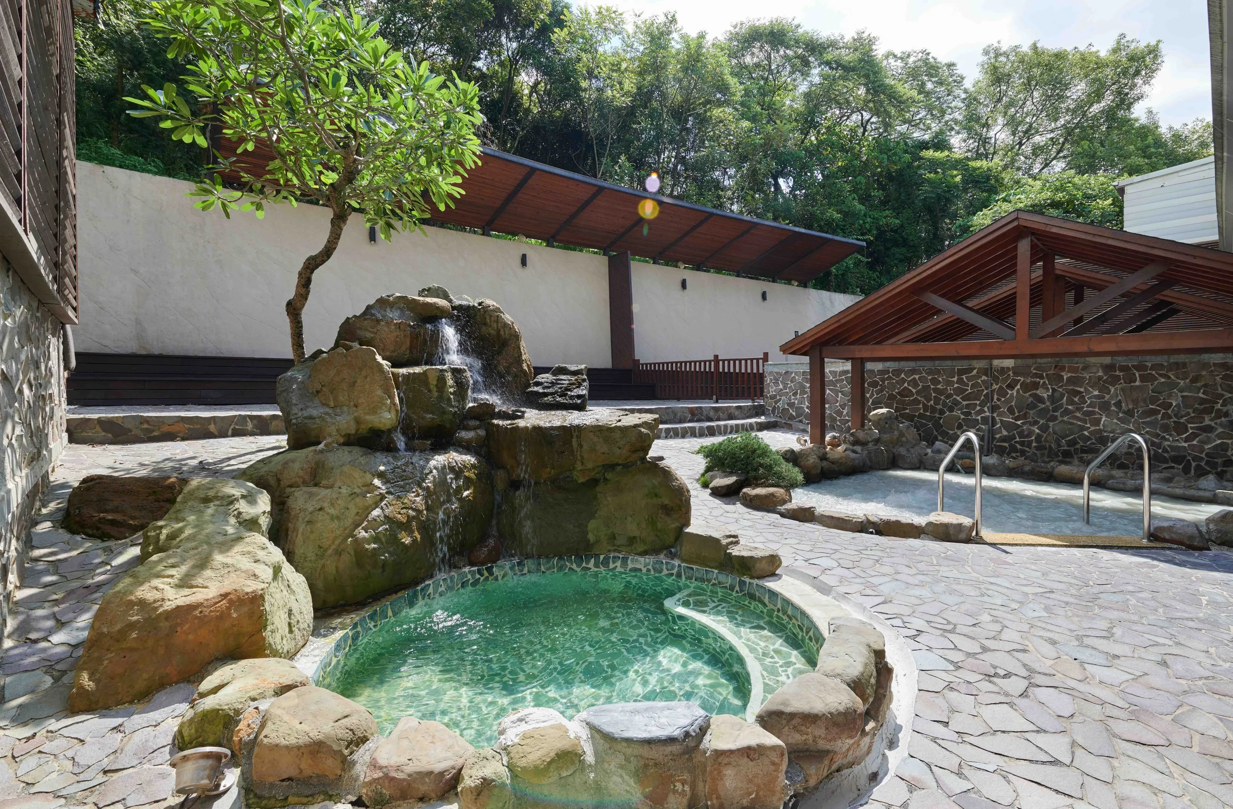 ReikieHotSpringResort_Hotspring_s_05.jpg