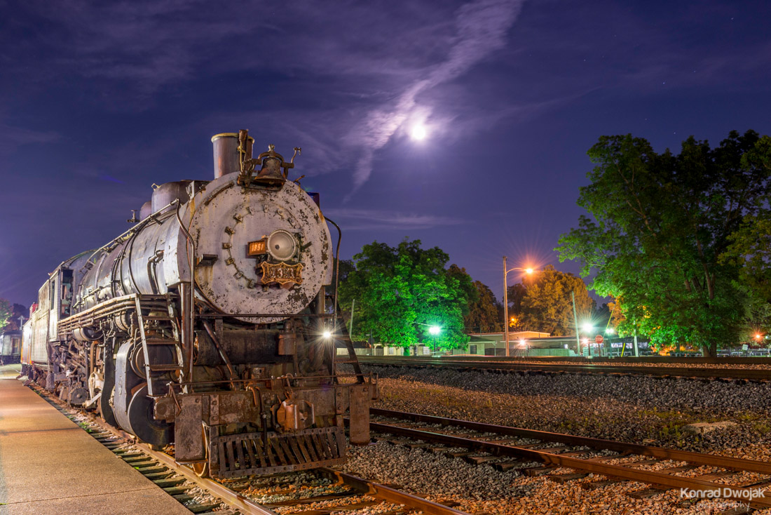 An old locomotive at night at Collierville Historic Train Depot (Collierville Historic Town Square)