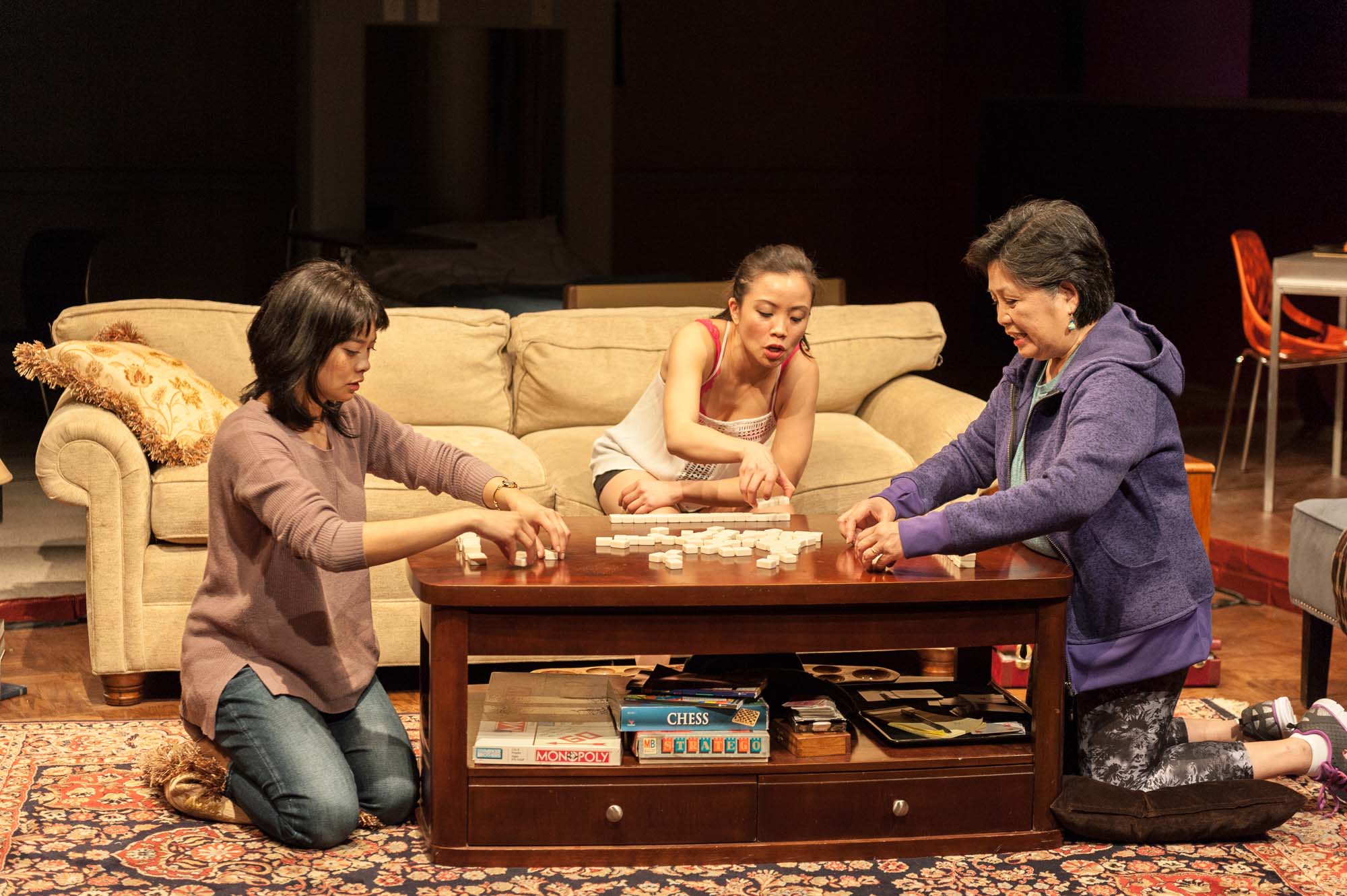 Momo, Twee and Vera play Mah-Jong.