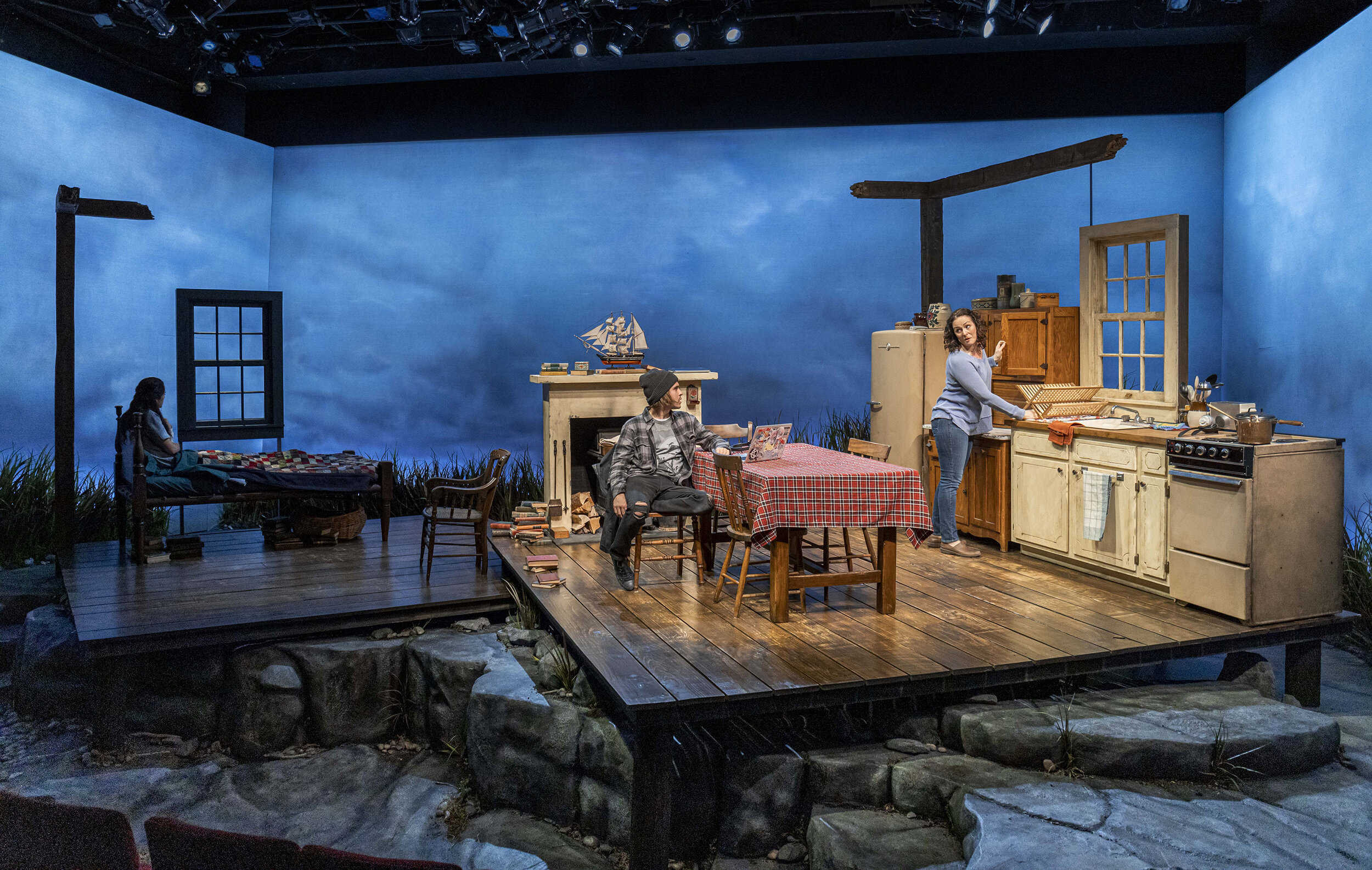 Full stage view - Ann and Joe-L in the kitchen