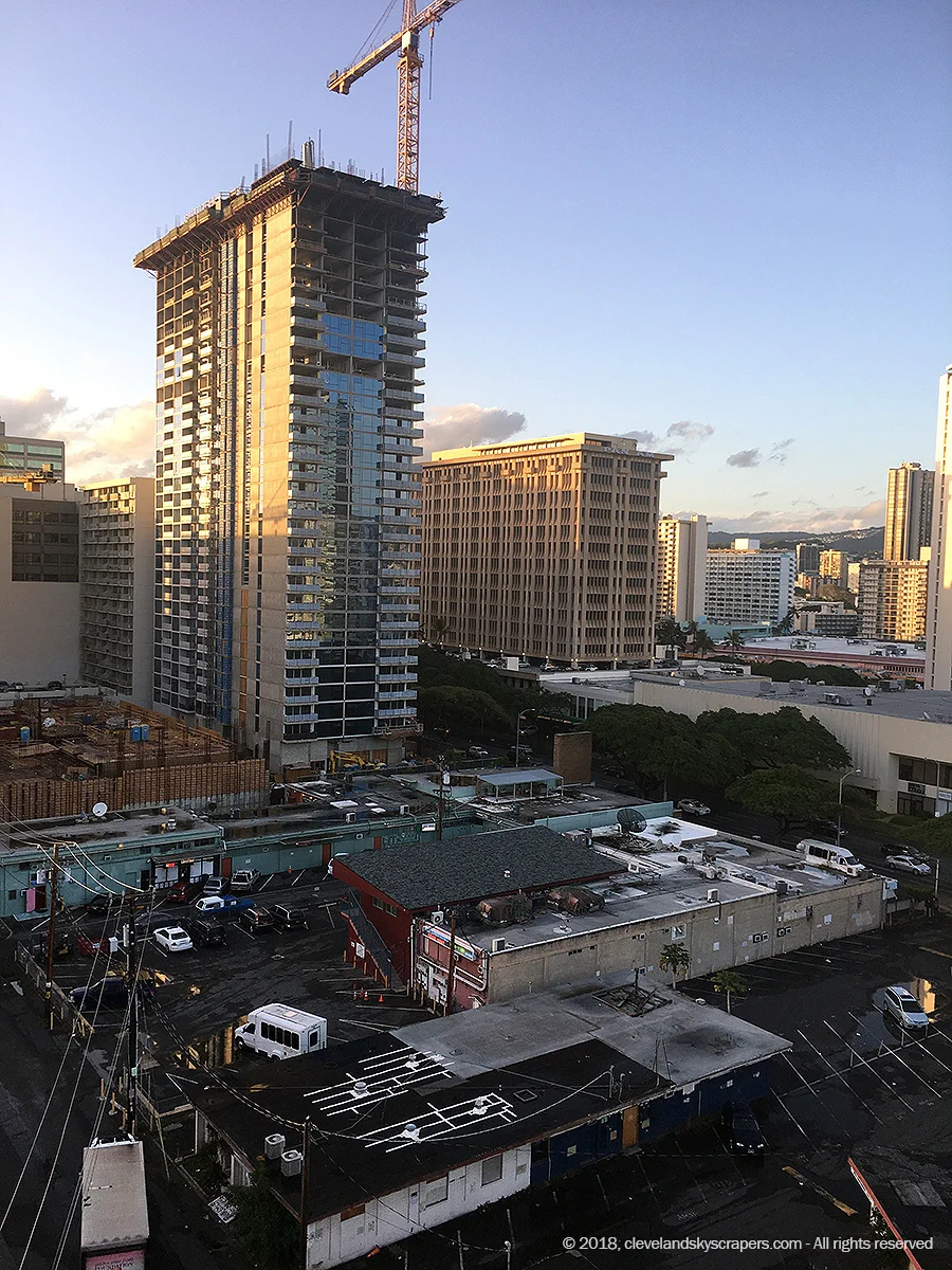 kapiolaniplace2.jpg