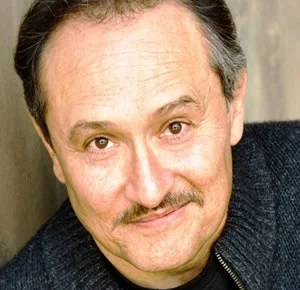 Director-Ricardo-Gutierrez.jpg