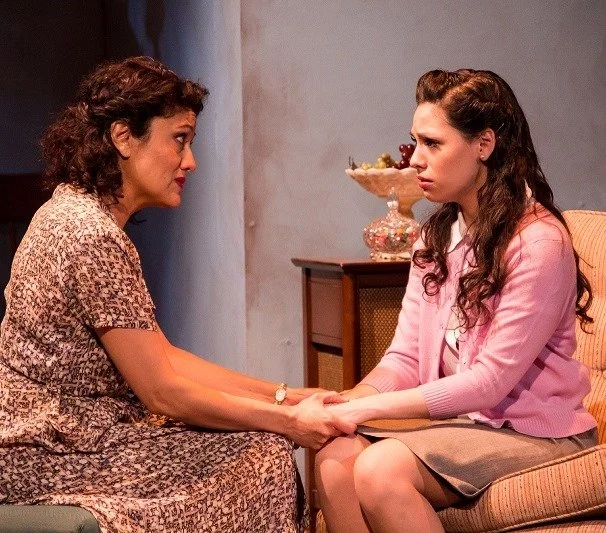 Sandra-Marquez-and-Ayssette-Muoz-in-View-from-a-Bridge-Teatro-Vista.jpg
