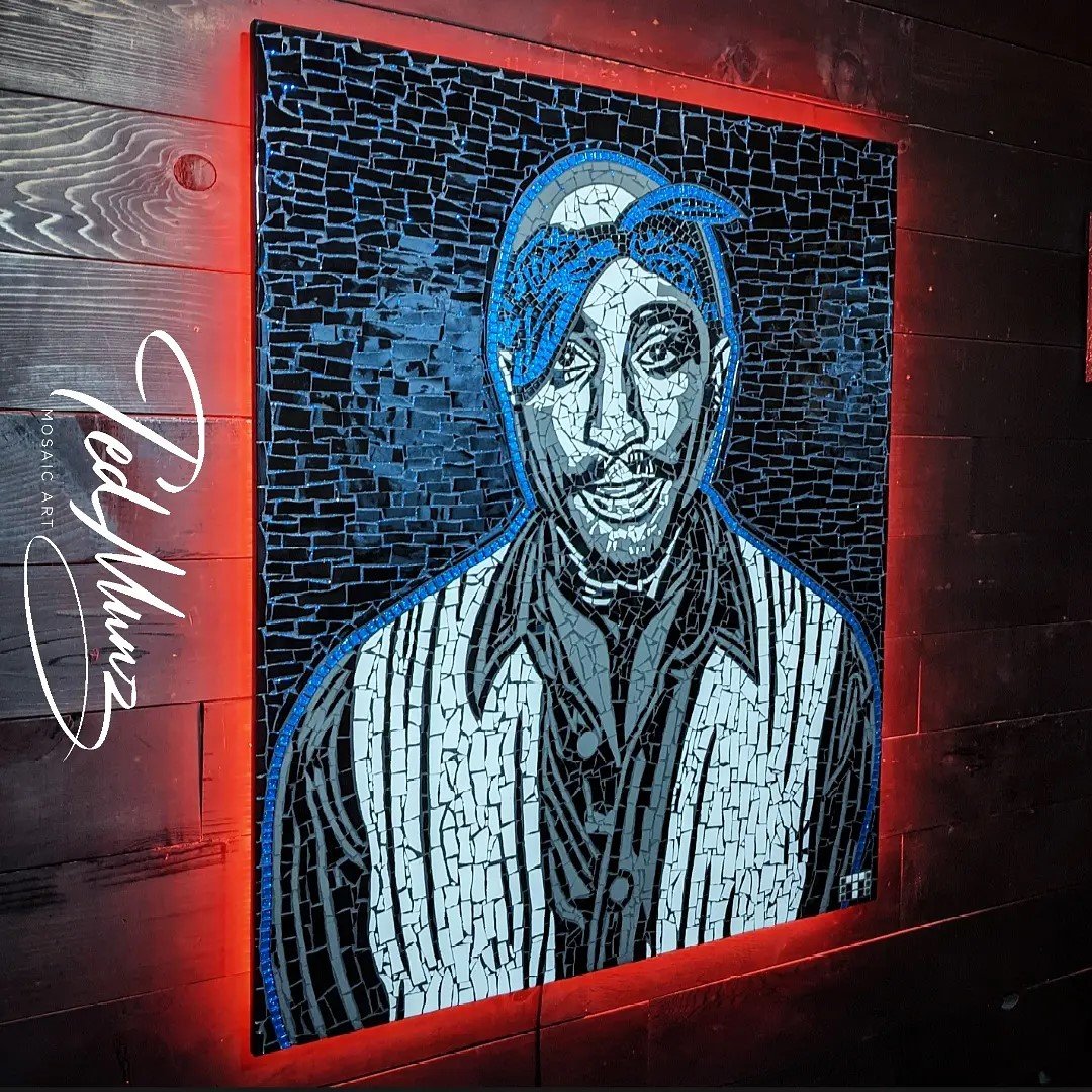 Tupac 2.jpg