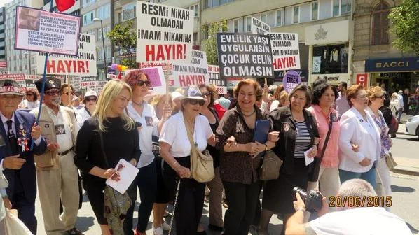 jUNE 30, 2015 MEMBERS OF GWI IN TURKEY TAKING ACTION FOR CHANGE IN WOMEN'S RIGHTS CITED IN THE CIVIL CODE