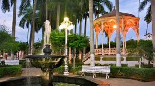 The lovely central plaza in El Fuerte, the heart and soul of the city