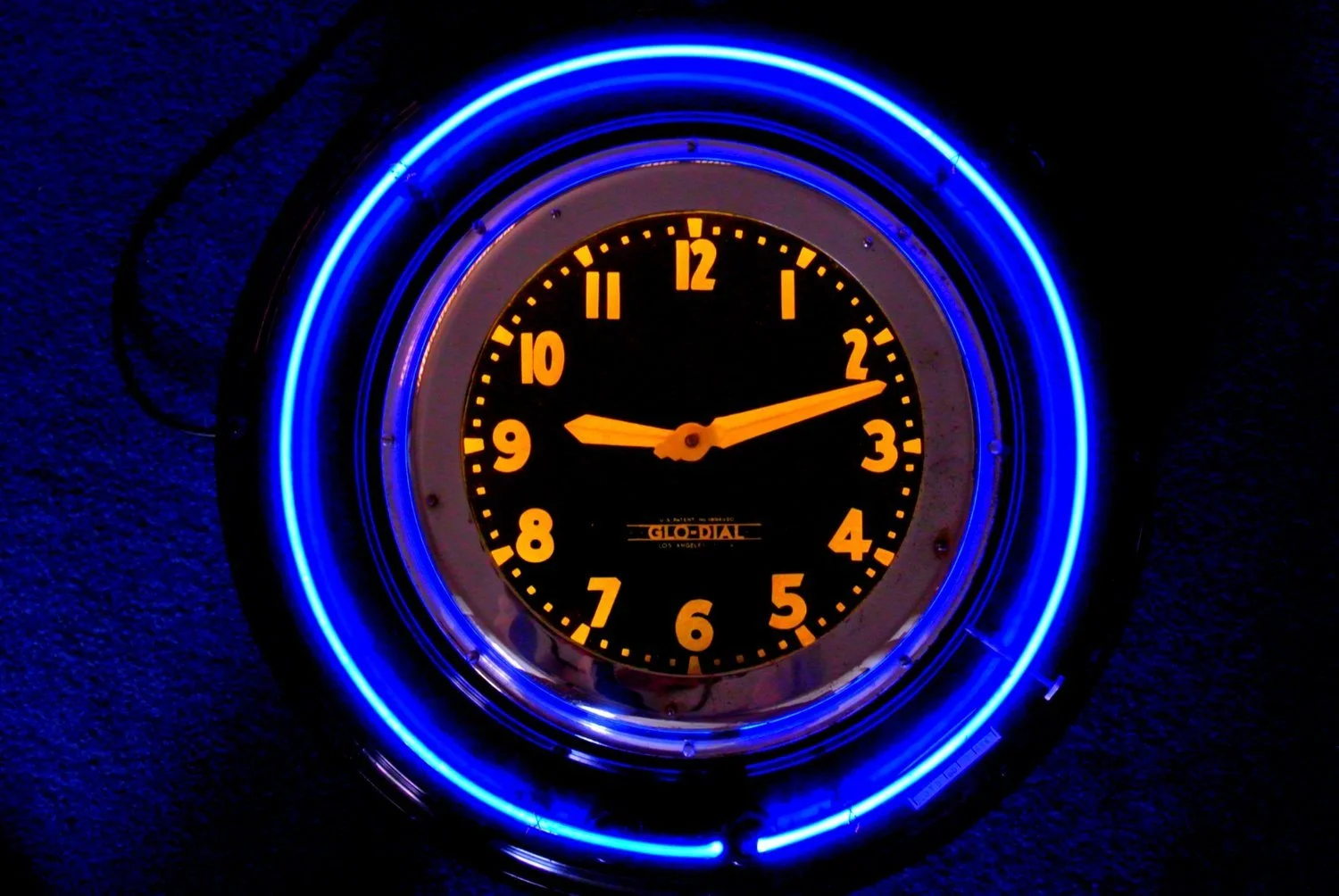 GLO DIAL NEON CLOCK RESTORATION by John Barton - BartonNeonMagic.com