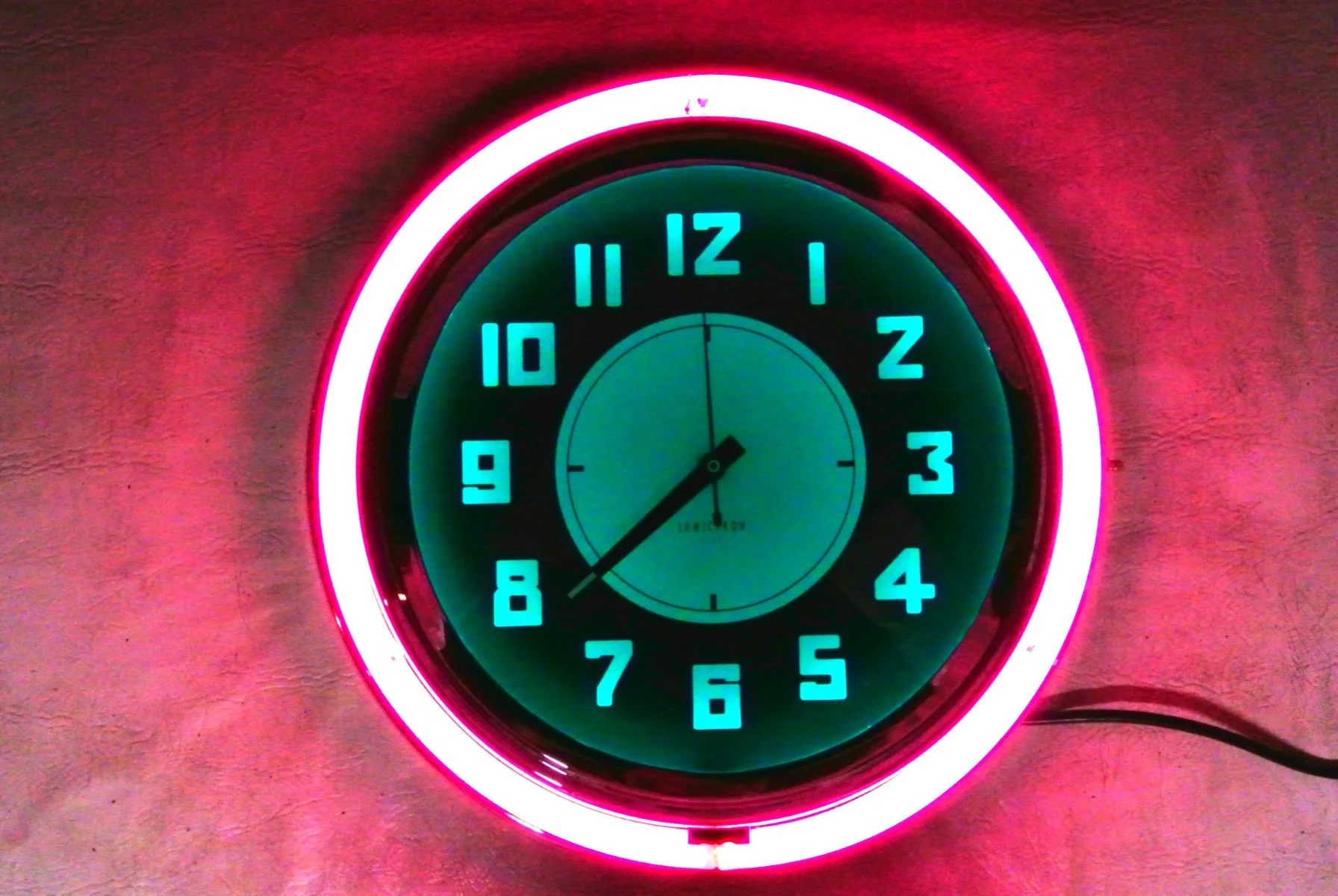 EXPERT PROFESSIONAL NEON CLOCK REPAIR by John Barton - BartonNeonMagic.com