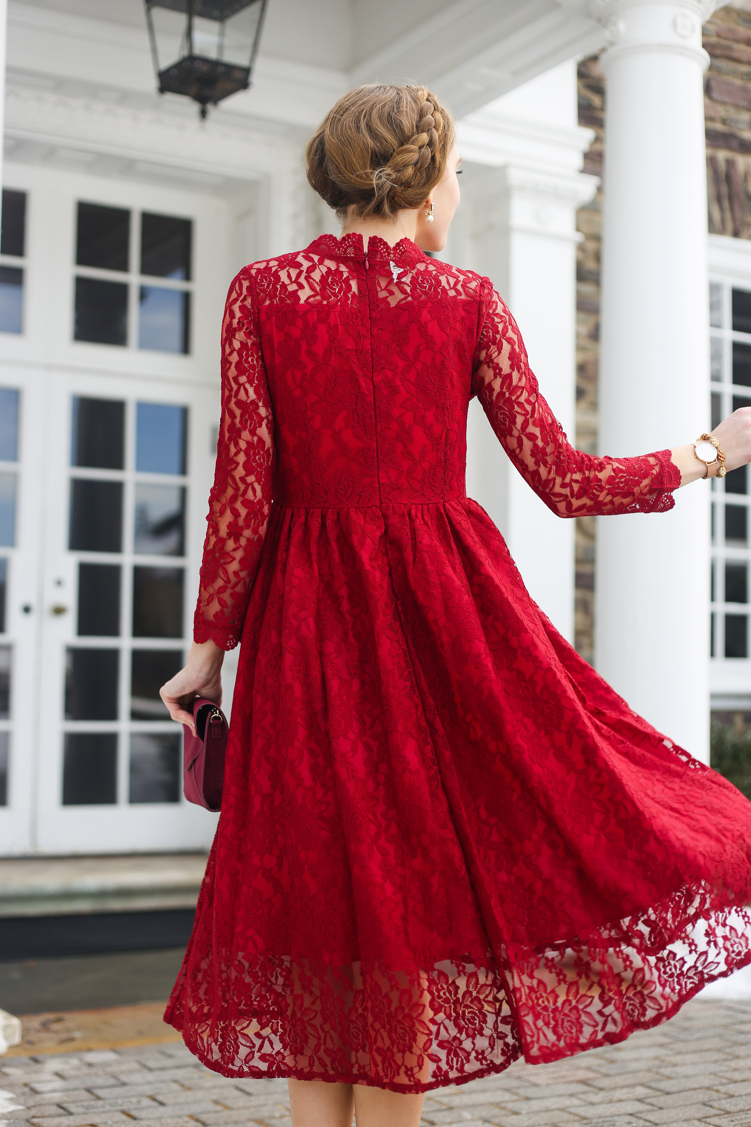 Why a Red Long Sleeved Lace Dress is Perfect for Valentine's Day