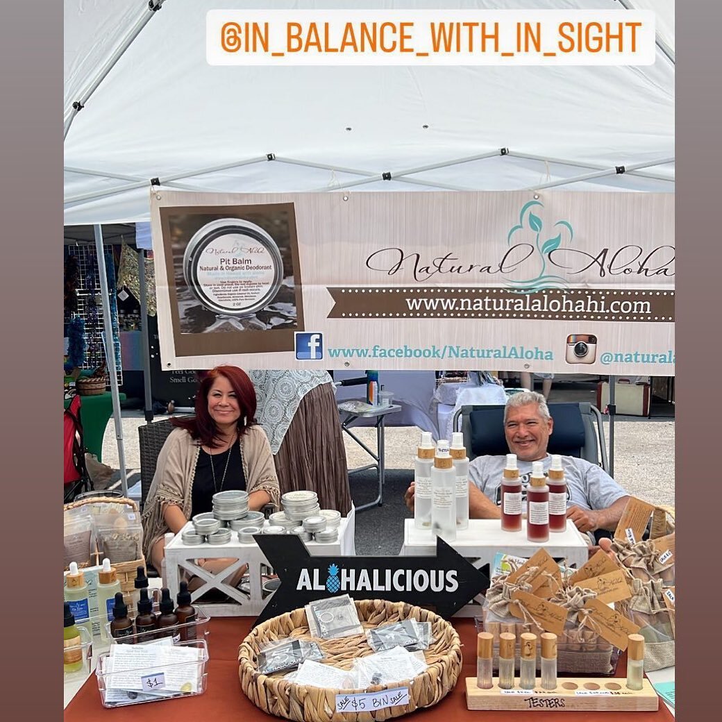 Mahalo @newmoonrisinggiftsandgoodsknox for hosting us at the New Moon Market! The energy is so awesome at your spot! Grateful to have had @soothsayer_teahouse as a neighbor and to have connected with @divineofferingintuitive! It was a day well spent!