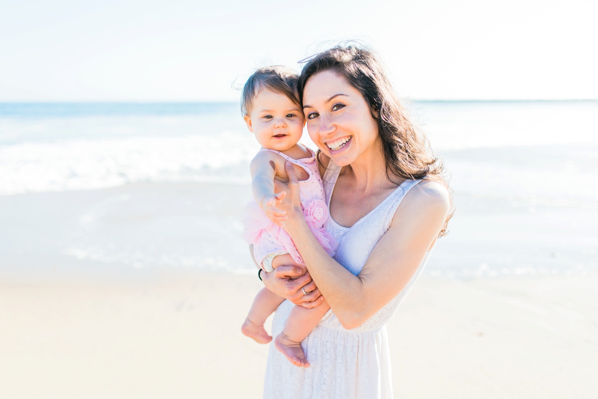 Corona-Del-Mar-Family-Beach-Session_0001.jpg