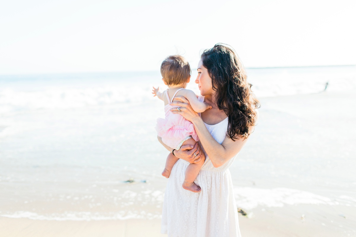 Corona-Del-Mar-Family-Beach-Session_0004.jpg