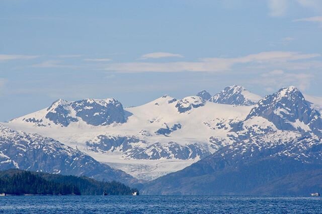 The Nellie Jean Glacier. Taken aboard the #bettyleeIII.  #alaska #princewilliamsound #chugachnationalforest #glaciers #mountains #nelliejean #salmontender #canon #rebelxt #andymausermusic