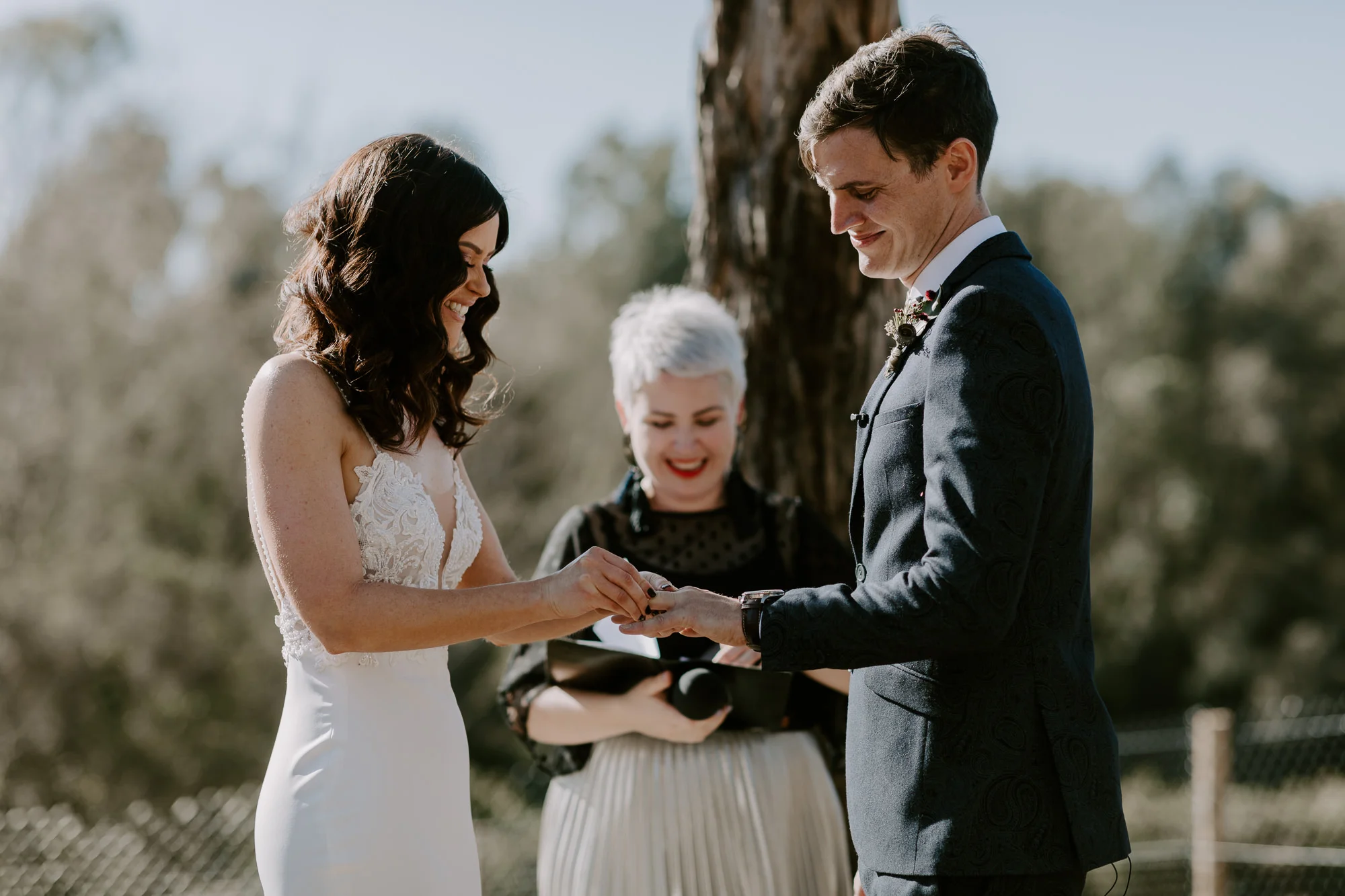 Shout out to Janneke Storm for this pic of Michelle & Richard’s ceremony.