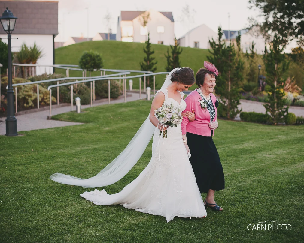 Wedding-Photographer-Killyhevlin-Enniskillen-Hotel-094.jpg