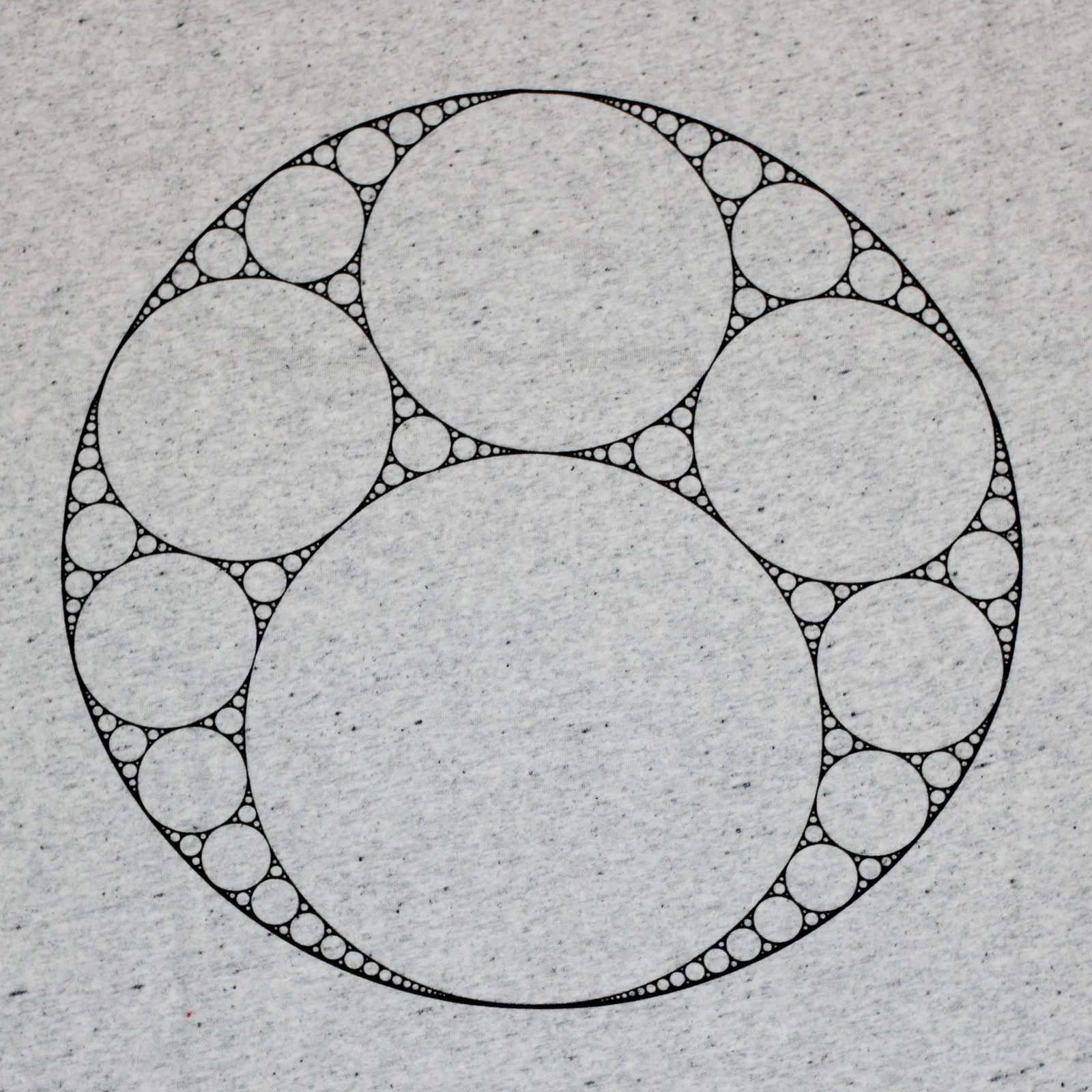 Infinite apollonian gasket pattern