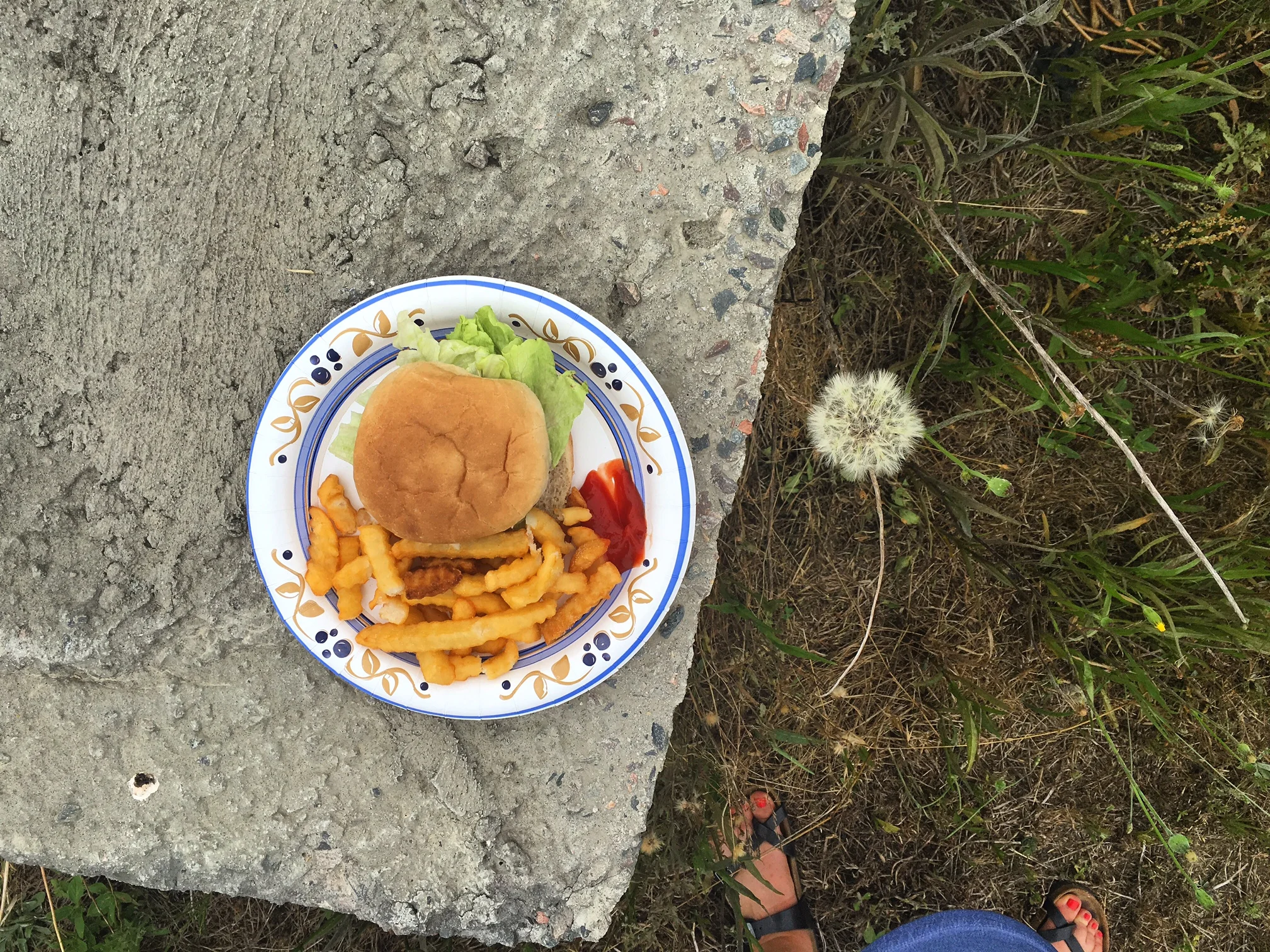 Burgers + Birkenstocks. Summer, finally.