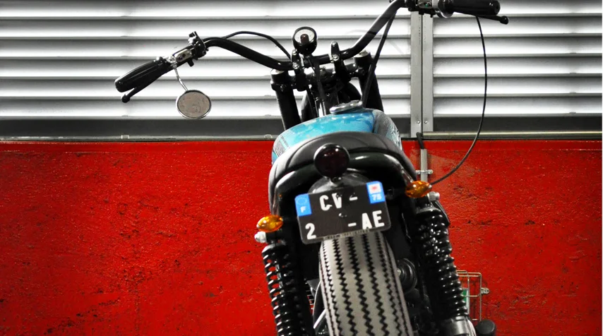 Blitz Motorcycles | Kawasaki 'Little Green Bag'