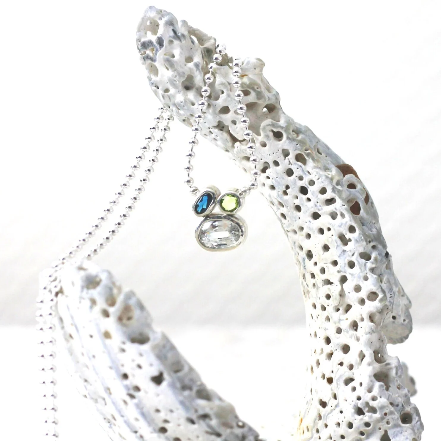 Pebble Pendant 