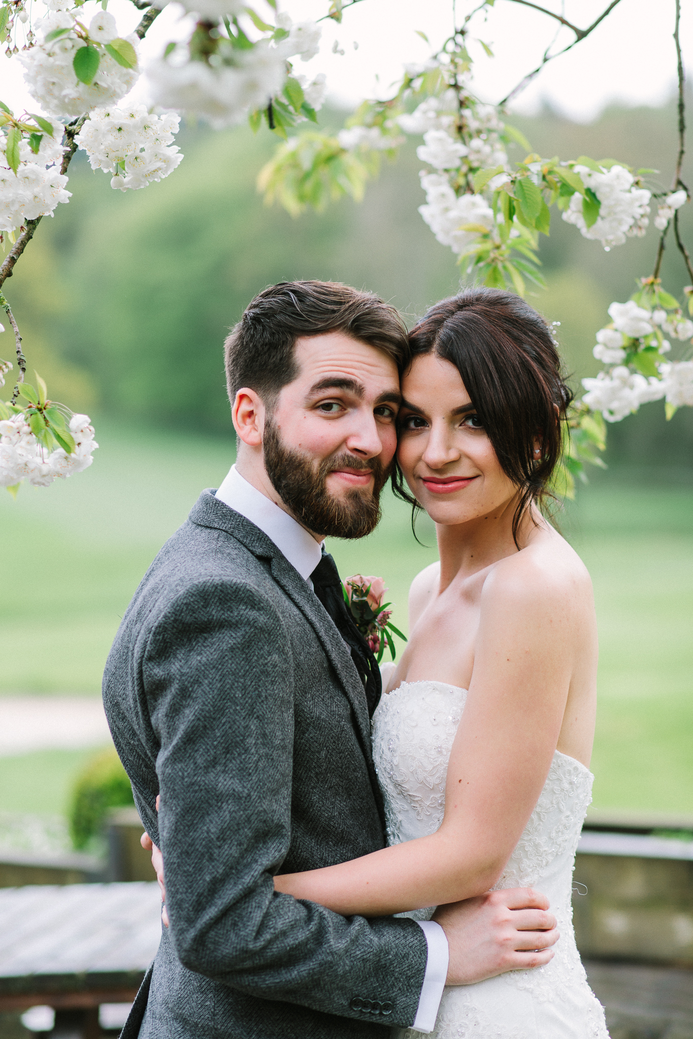 wedding photos in blossom