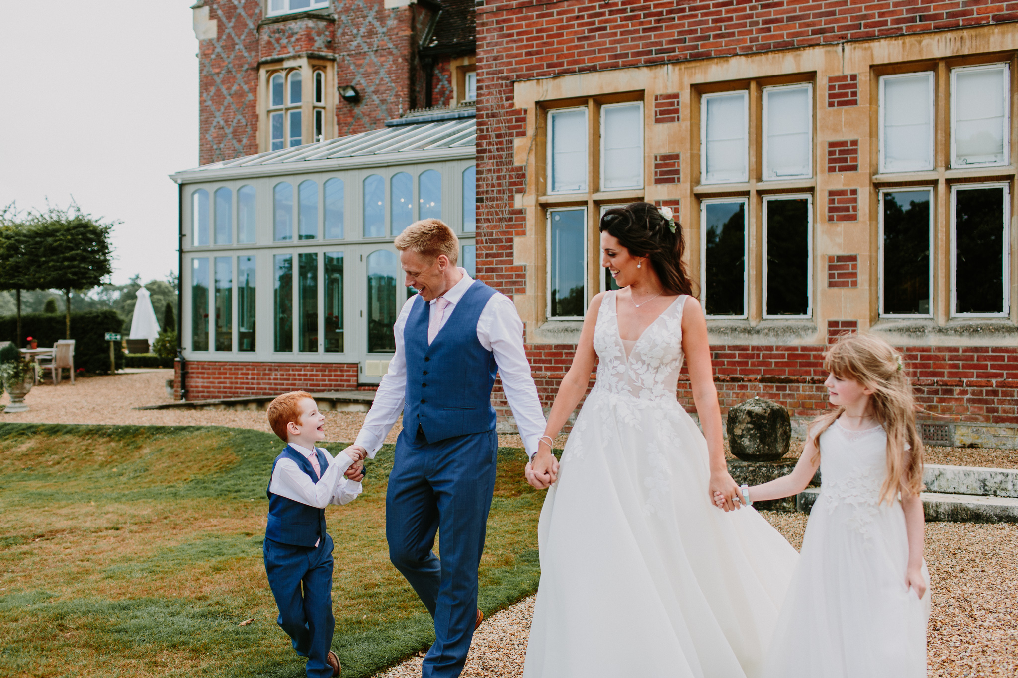 Hampshire Wedding Photographer-31.jpg
