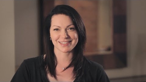 Laura Prepon - Omaze