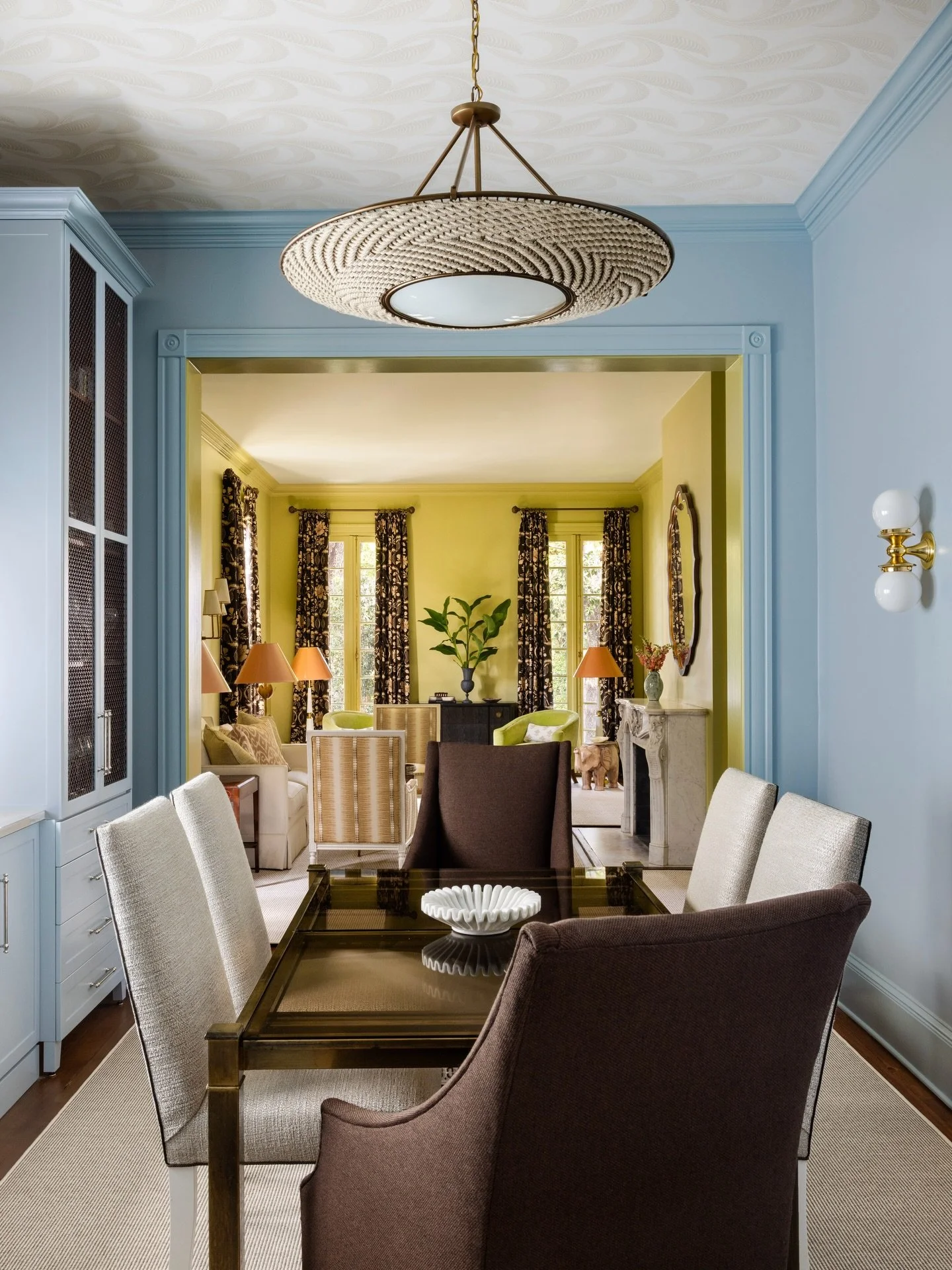 Fun colors and patterns infused with that classic New Orleans elegance makes for a stunning dining and formal living area, designed by @whitneywilkinson_designstudio. Styling: @suzonnestirling
Photography: @lsteffan 
Architecture: @mz.architecture 
C