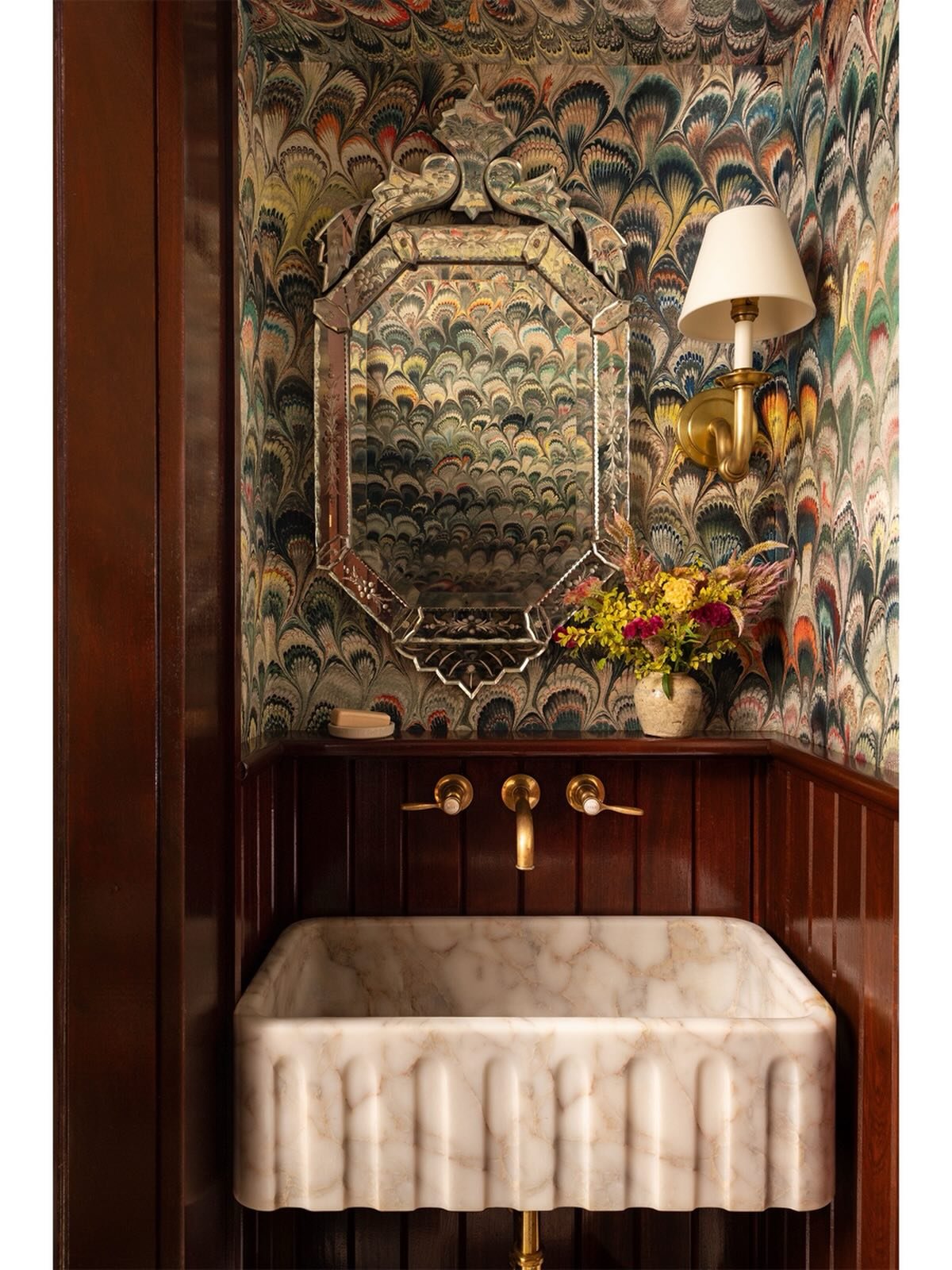 The punchy powder room in the Garden District, a historic renovation project beautifully refreshed with modern livability, photographed for @entablaturenola with styling by @suzonnestirling 
Contractor: @entablaturenola 
Interior Design: @logankillen