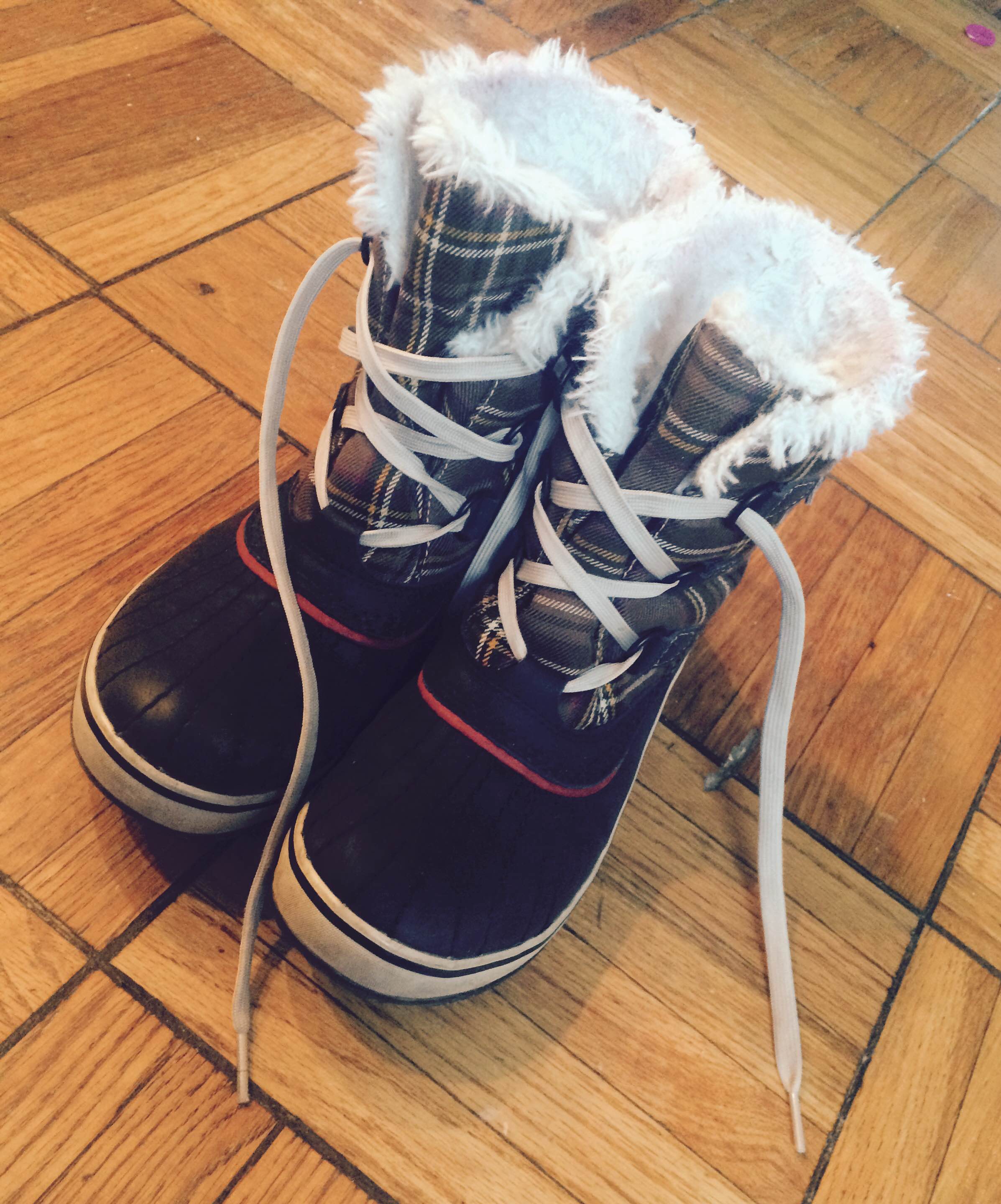 These are heavy. For shoes. But not for weights.