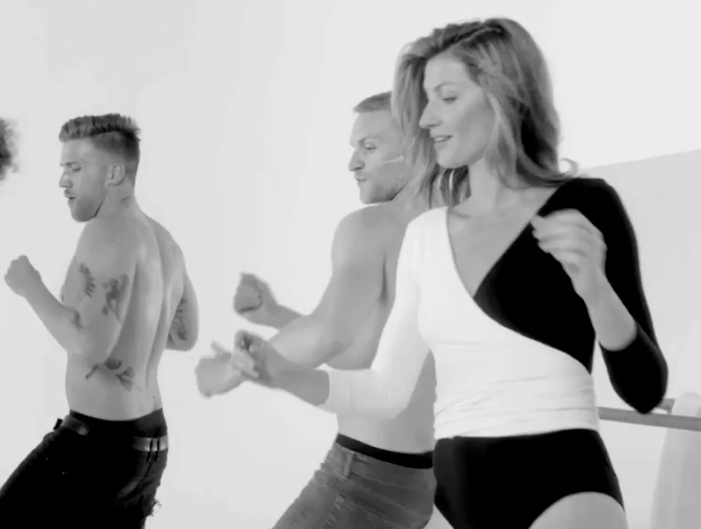 MAKE THAT MOVE- GISEL TESTINO SW