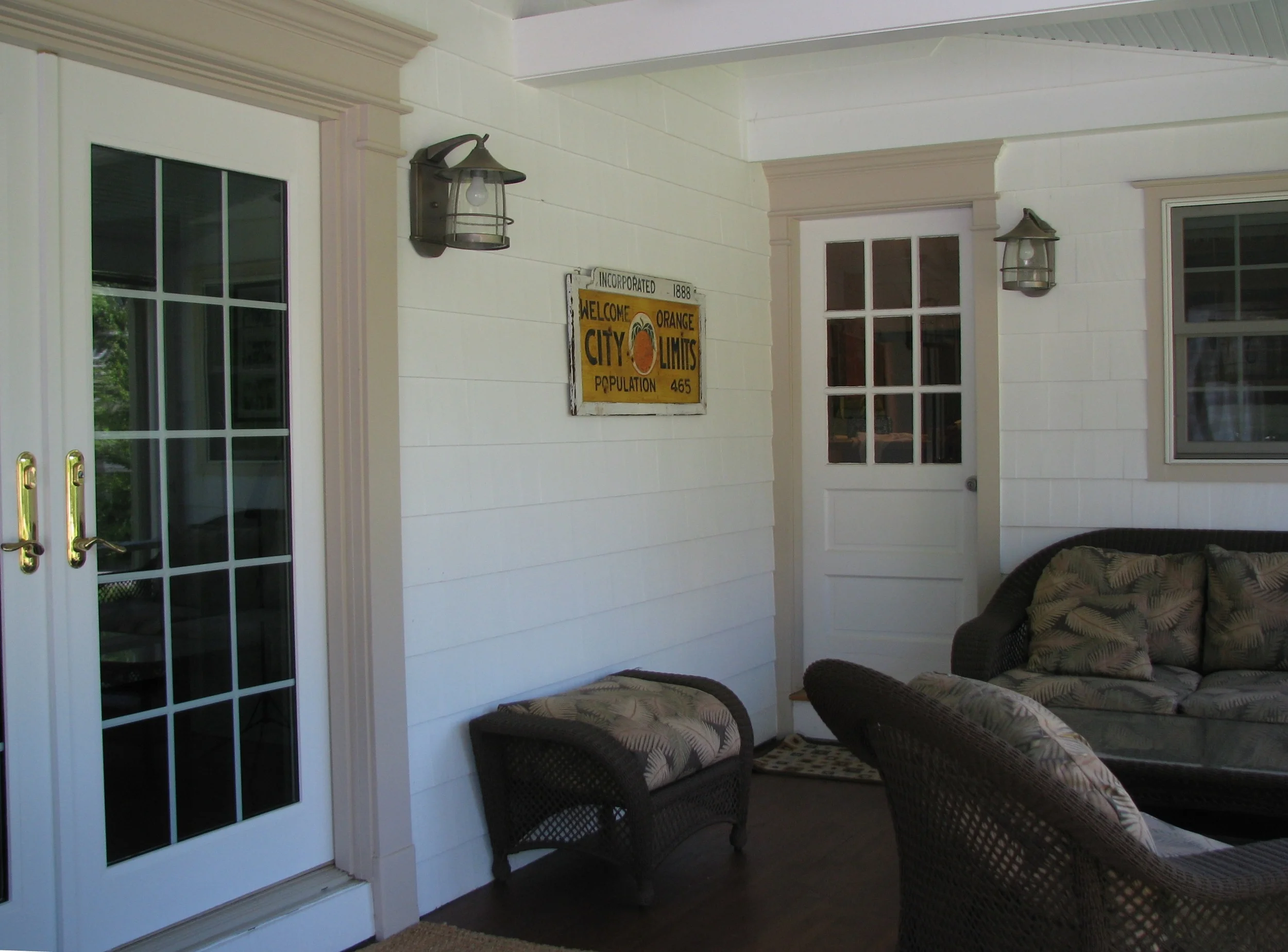 Lilly porch.JPG
