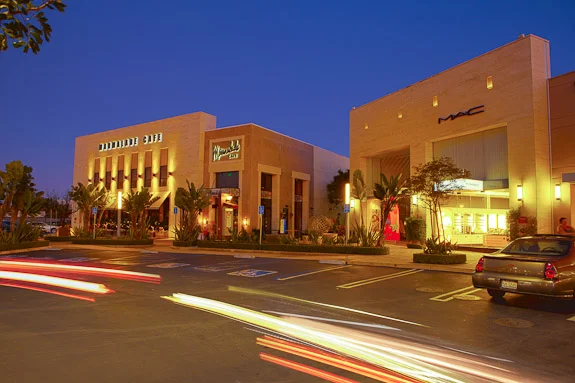 El Segundo Plaza architecture dusk photo