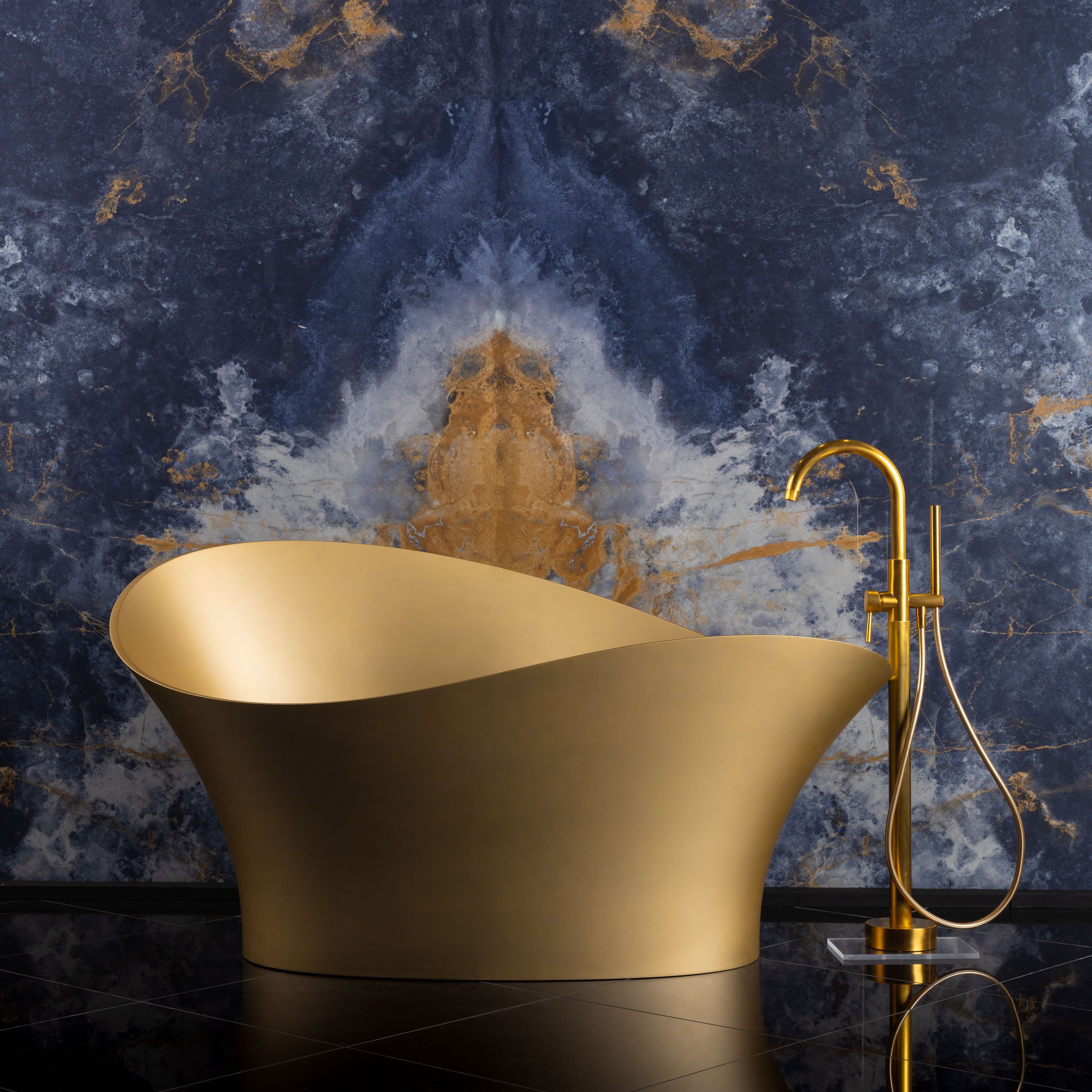 Beauty photo of high-end gold bath tub