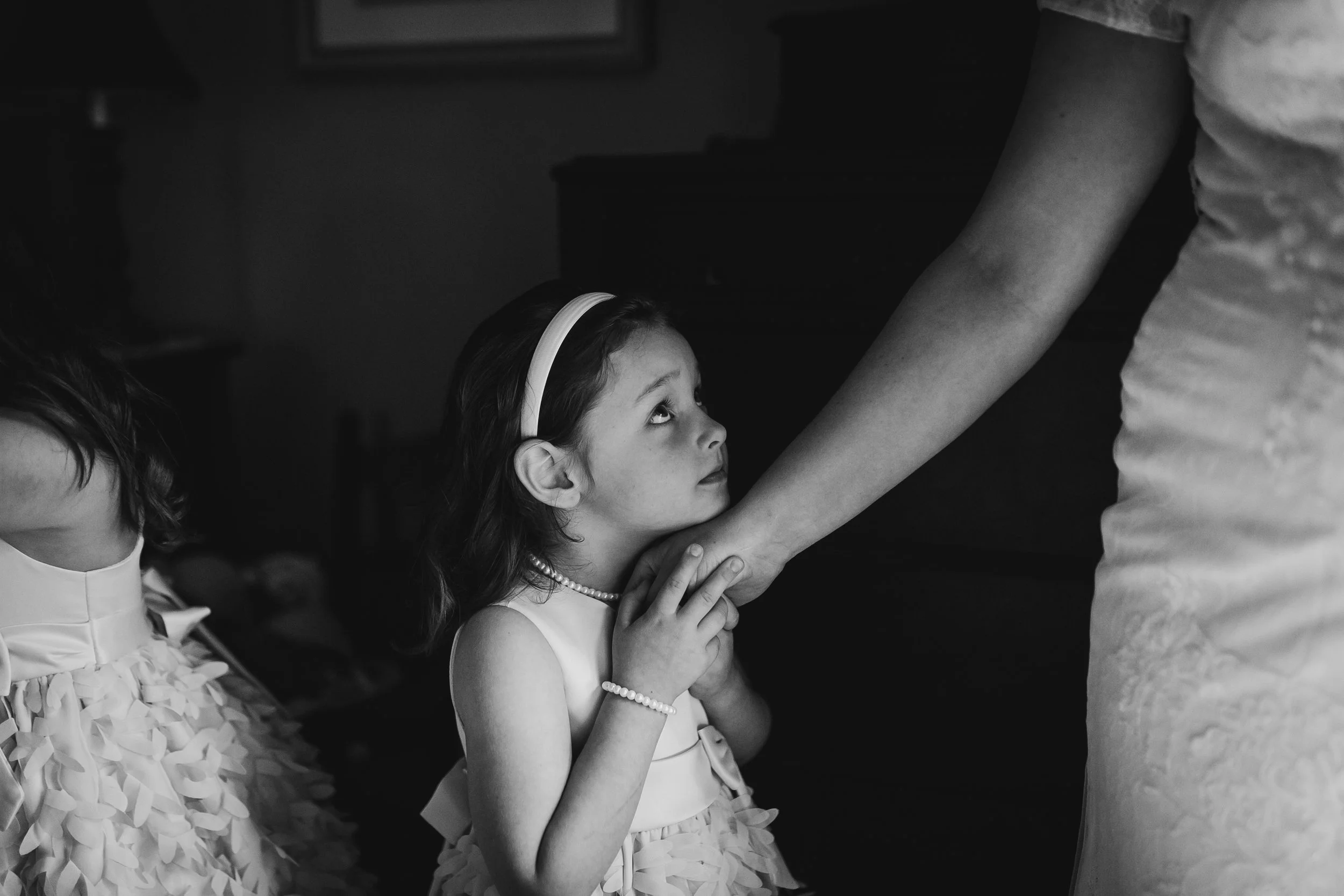KARI_TOM_GETTINGREADY_073.jpg