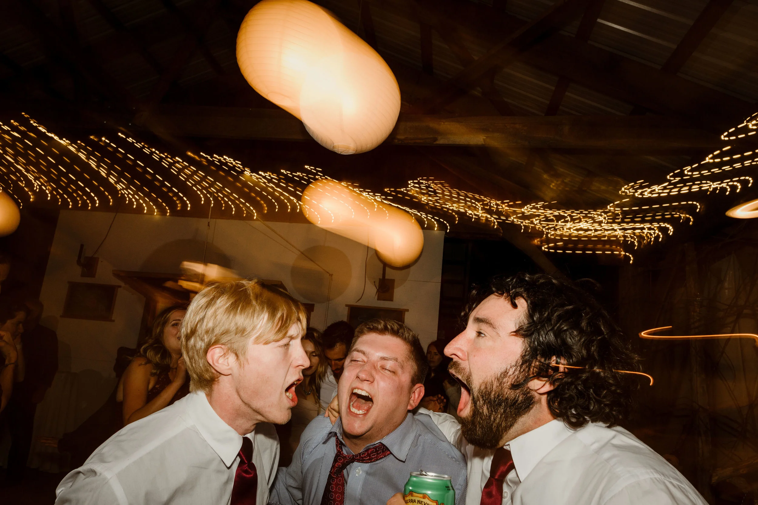 young-love-media-rustic-fall-autumn-wedding-emmerich-tree-farm-hudson-valley-warwick-new-york-reception-375.jpg