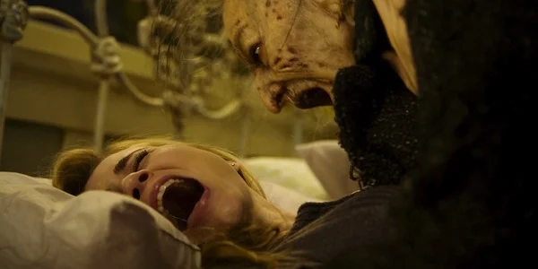 Alison Lohman and Lorna Raver in Sam Raimi's Drag Me to Hell