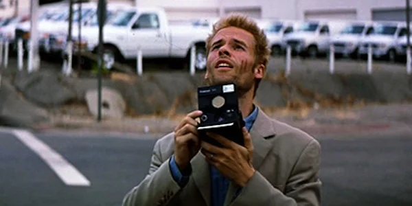 Guy Pearce in Christopher Nolan's Memento