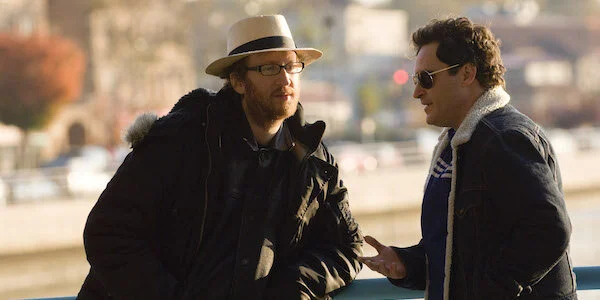 James Gray and Joaquin Phoenix on the set of Two Lovers