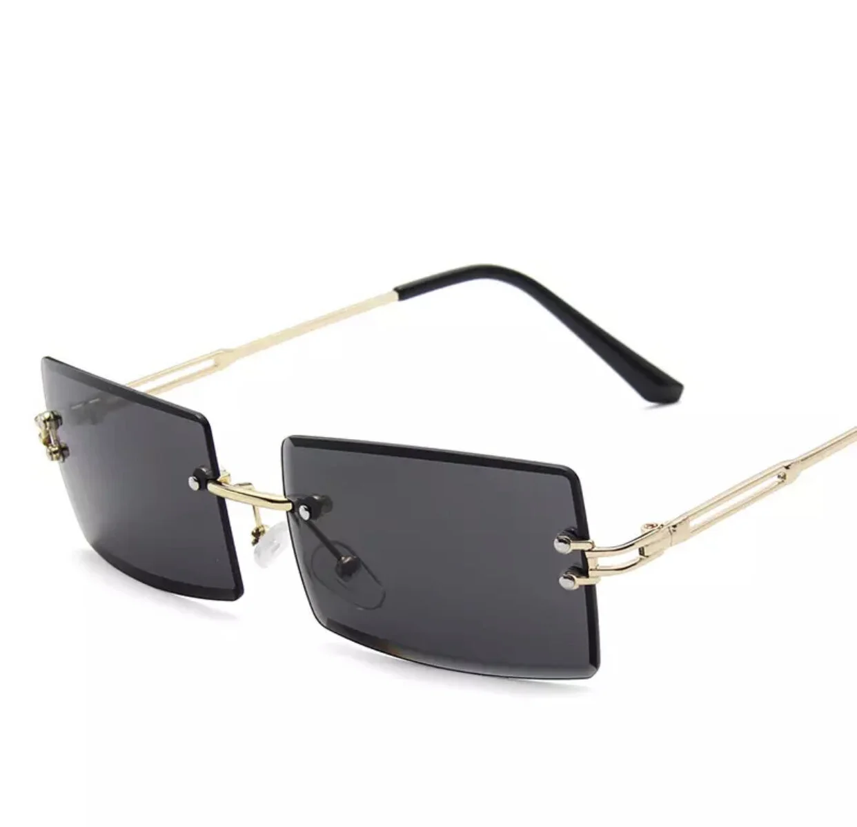 39AB422C-851E-48C8-92EB-3F83F6EEFEAD