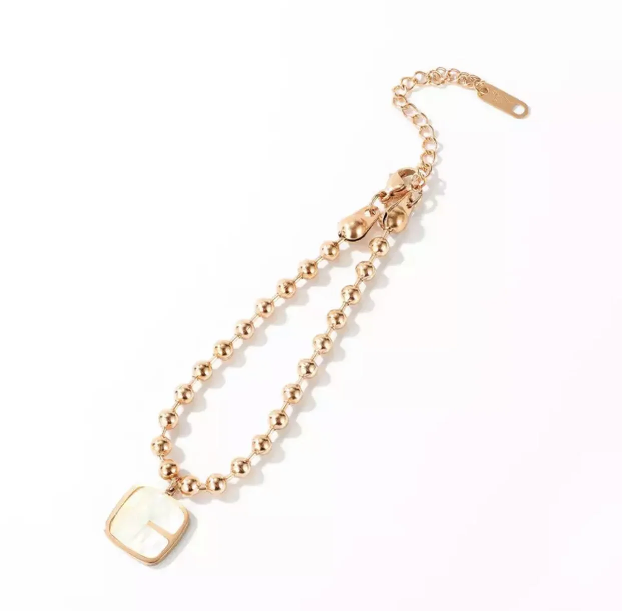 8B76E0EC-821E-4DBE-85B6-50F732A4C37A