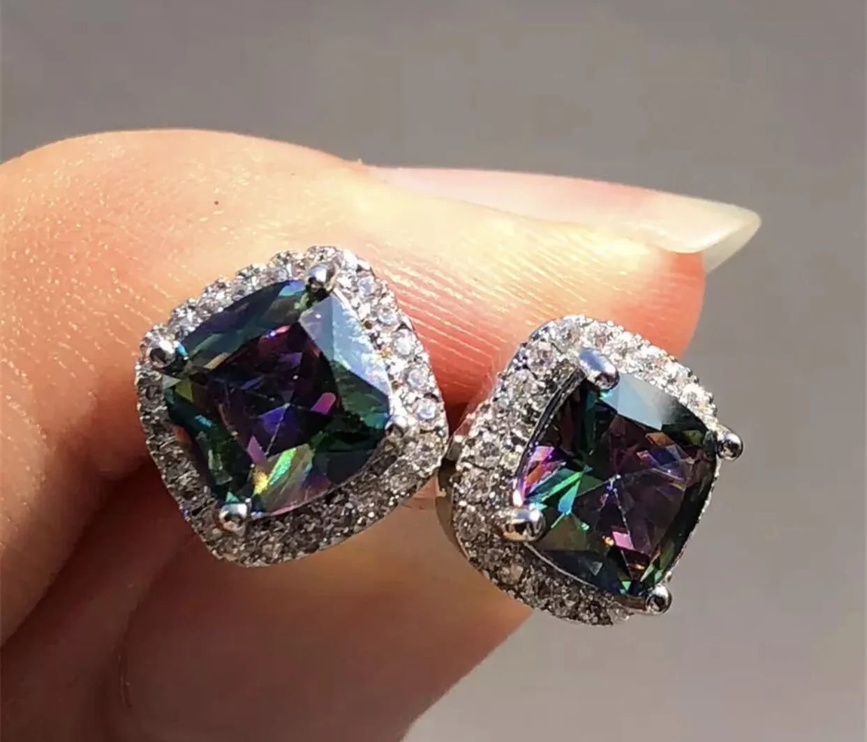 B3F4903E-3E82-46DC-A978-8A423D135F45