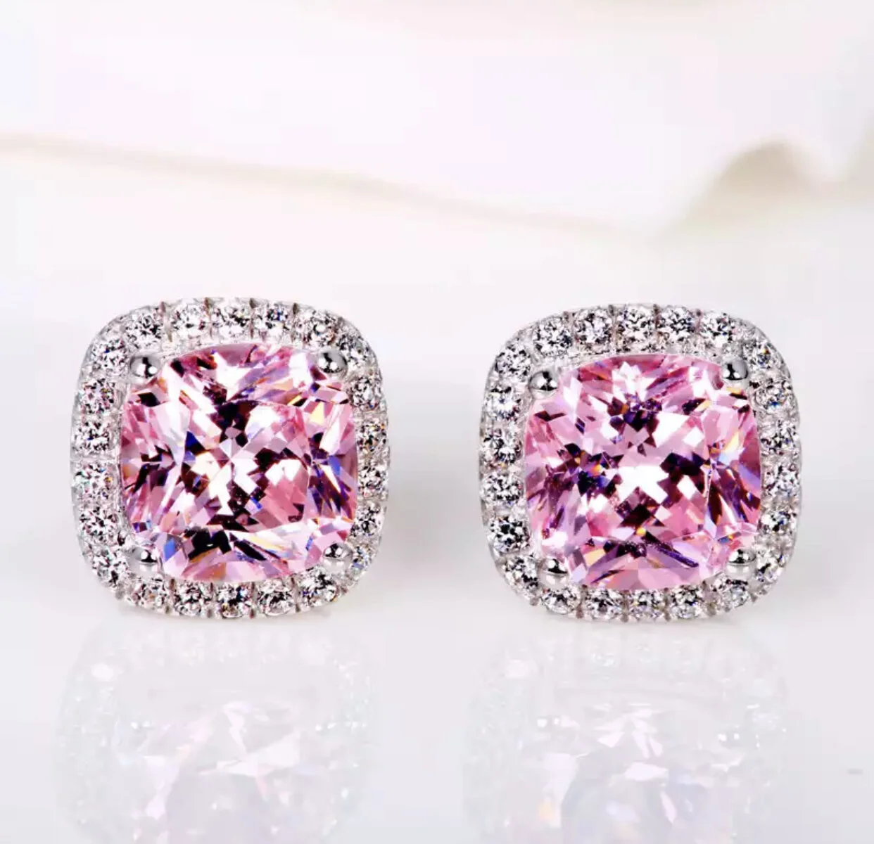 C6E6EB72-AD6D-4E20-95A8-73A5654D28E9