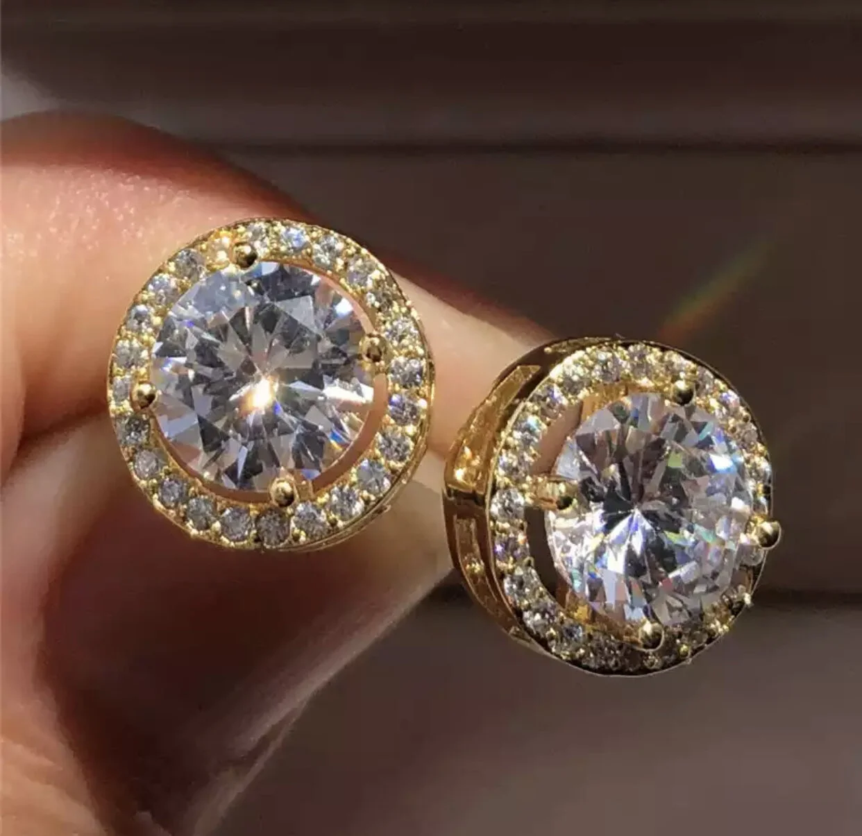 6DFB2BAB-8024-42C2-8679-41657AF3BFEA