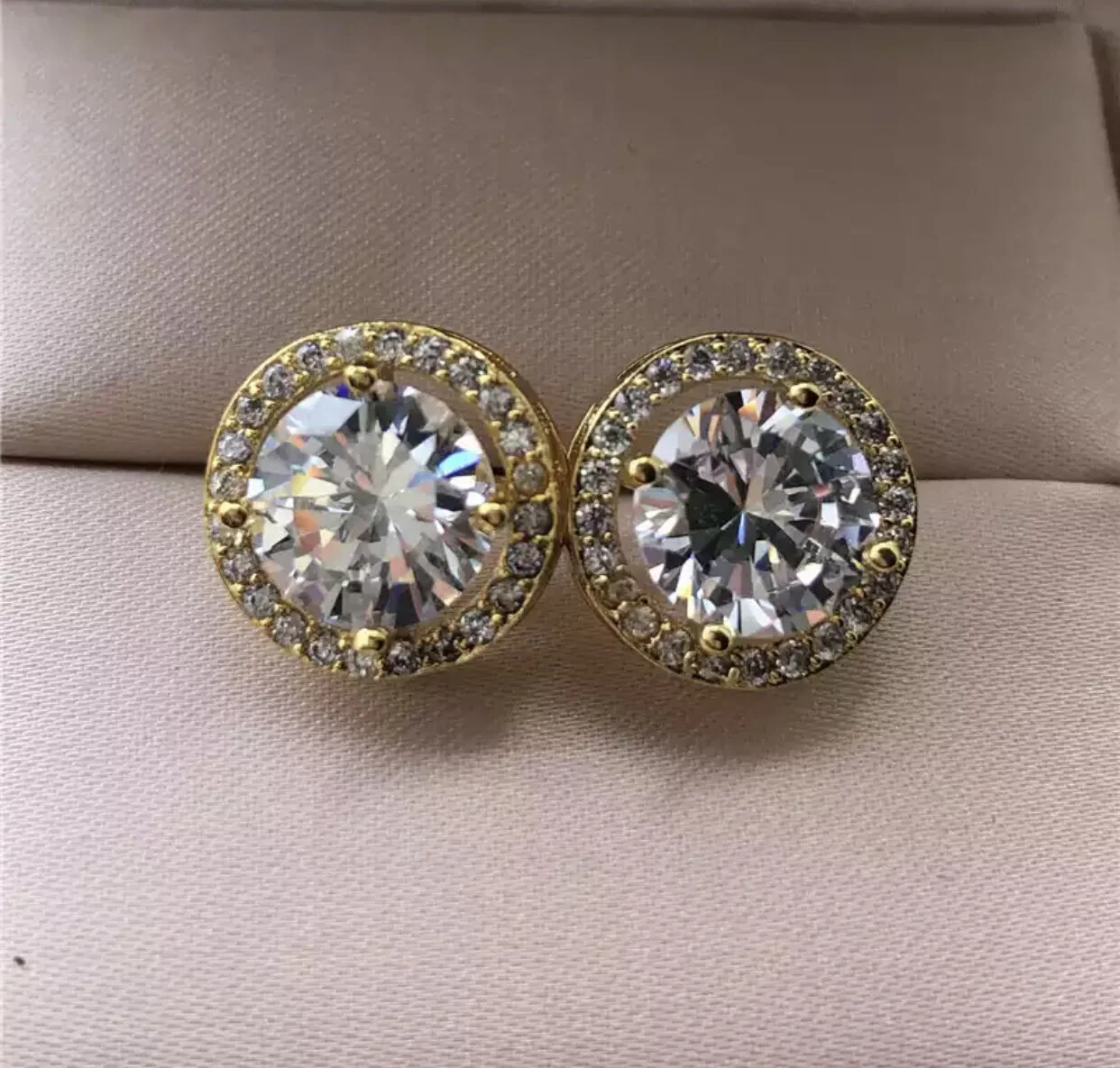 38C345F8-8A8C-4B9A-829B-466B245A8521