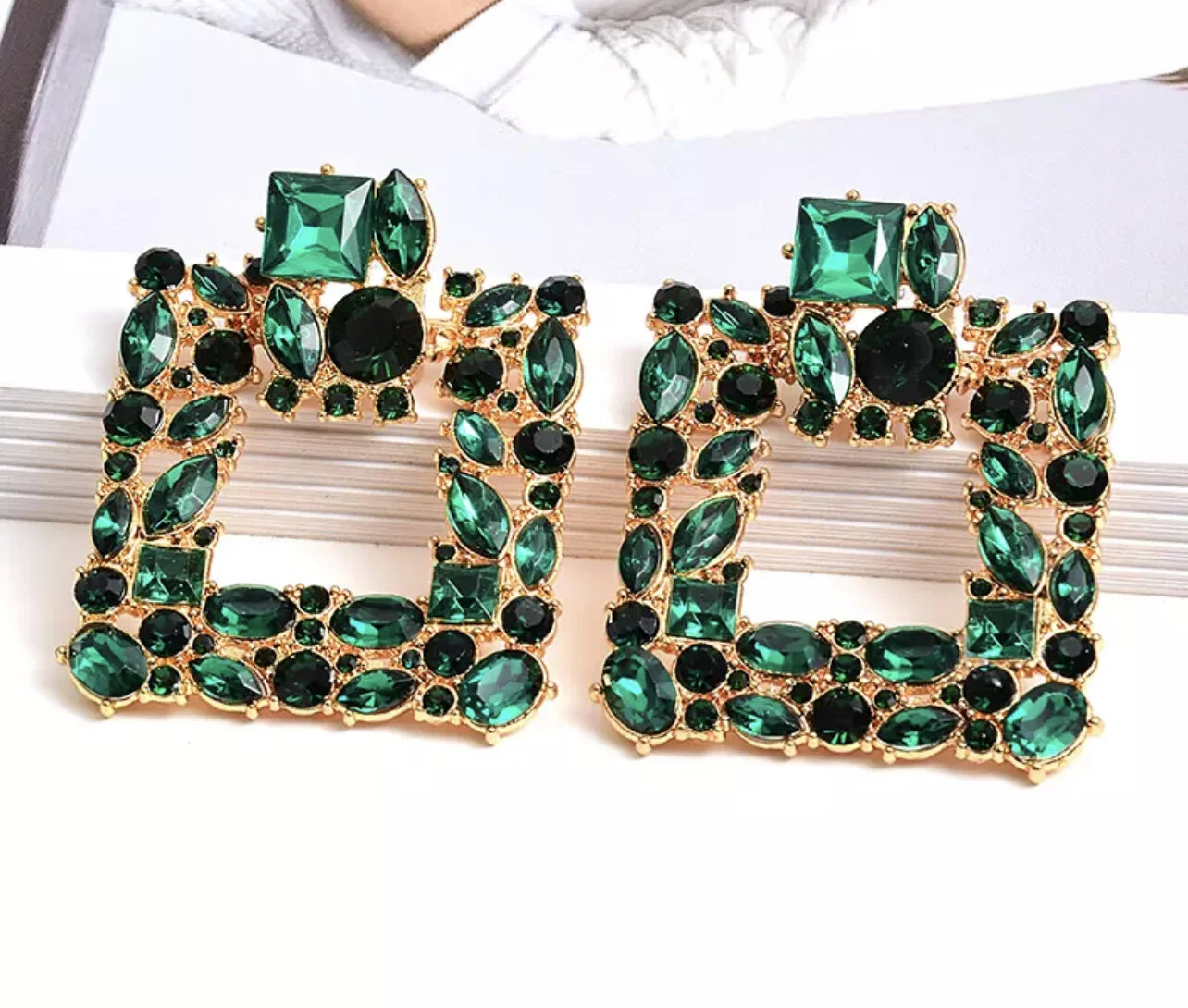 82AB4378-E009-4112-A0E4-C675461290B4