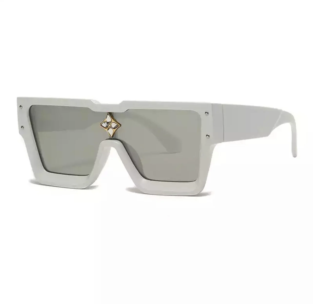 8255471E-785C-48AF-BB89-E3D06FE7A163