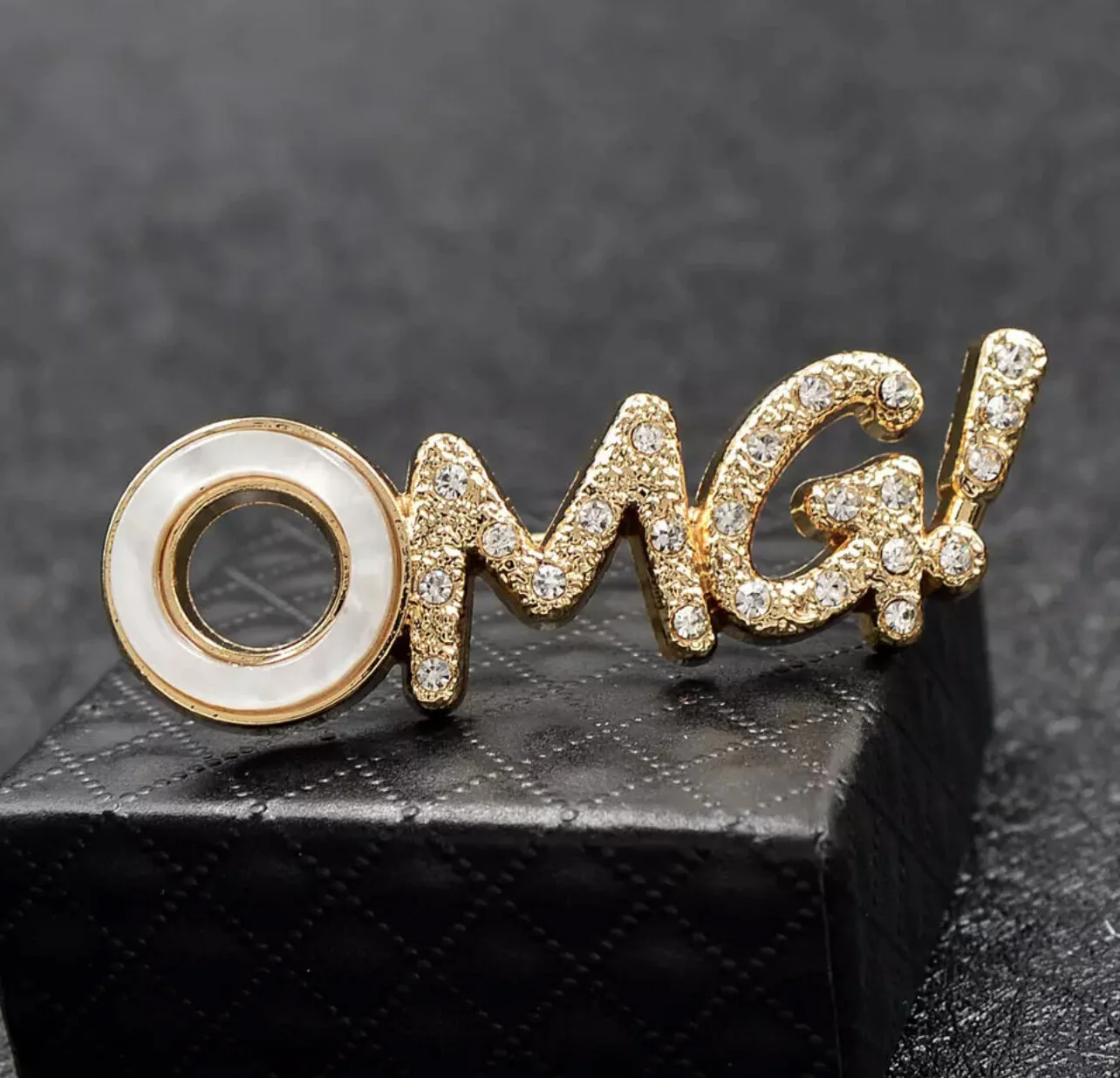 C518B7AF-8661-4450-A1F4-E5CFD6576ED2