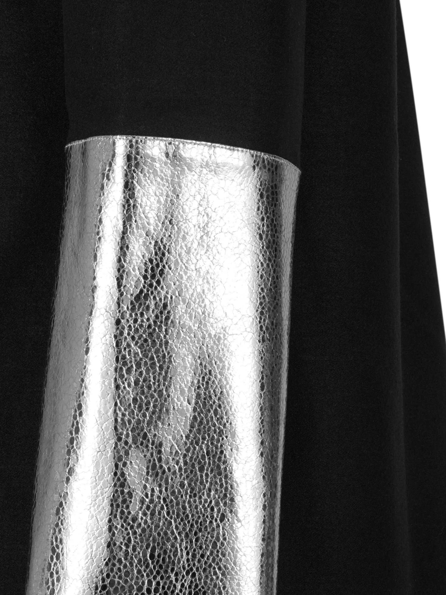 Tabby shirt - Black and silver - cuff.jpg