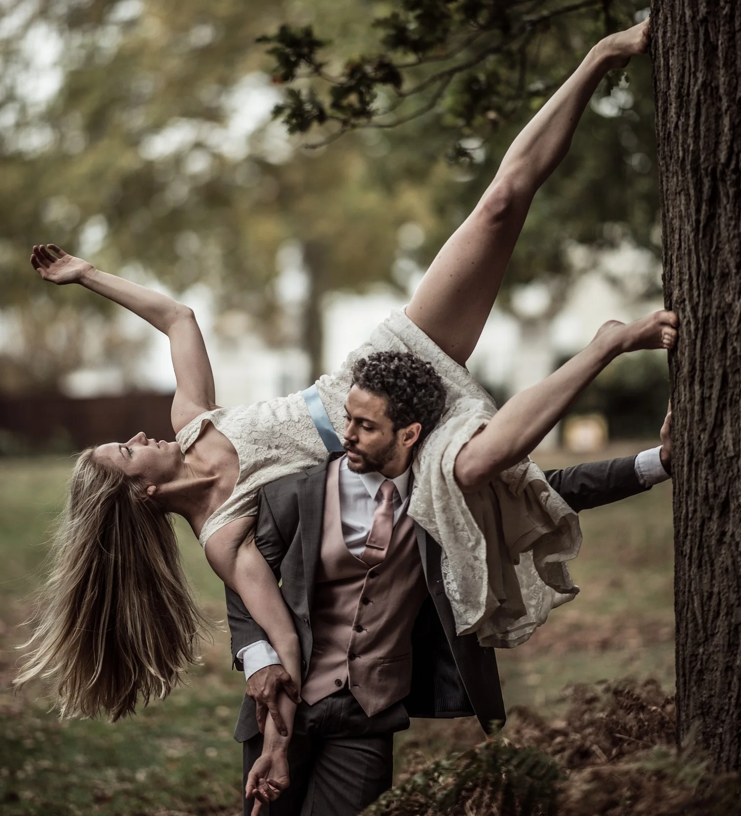 Didy Veldman's 'The Knot' for Umanoove (Photography by Tom Rowland)