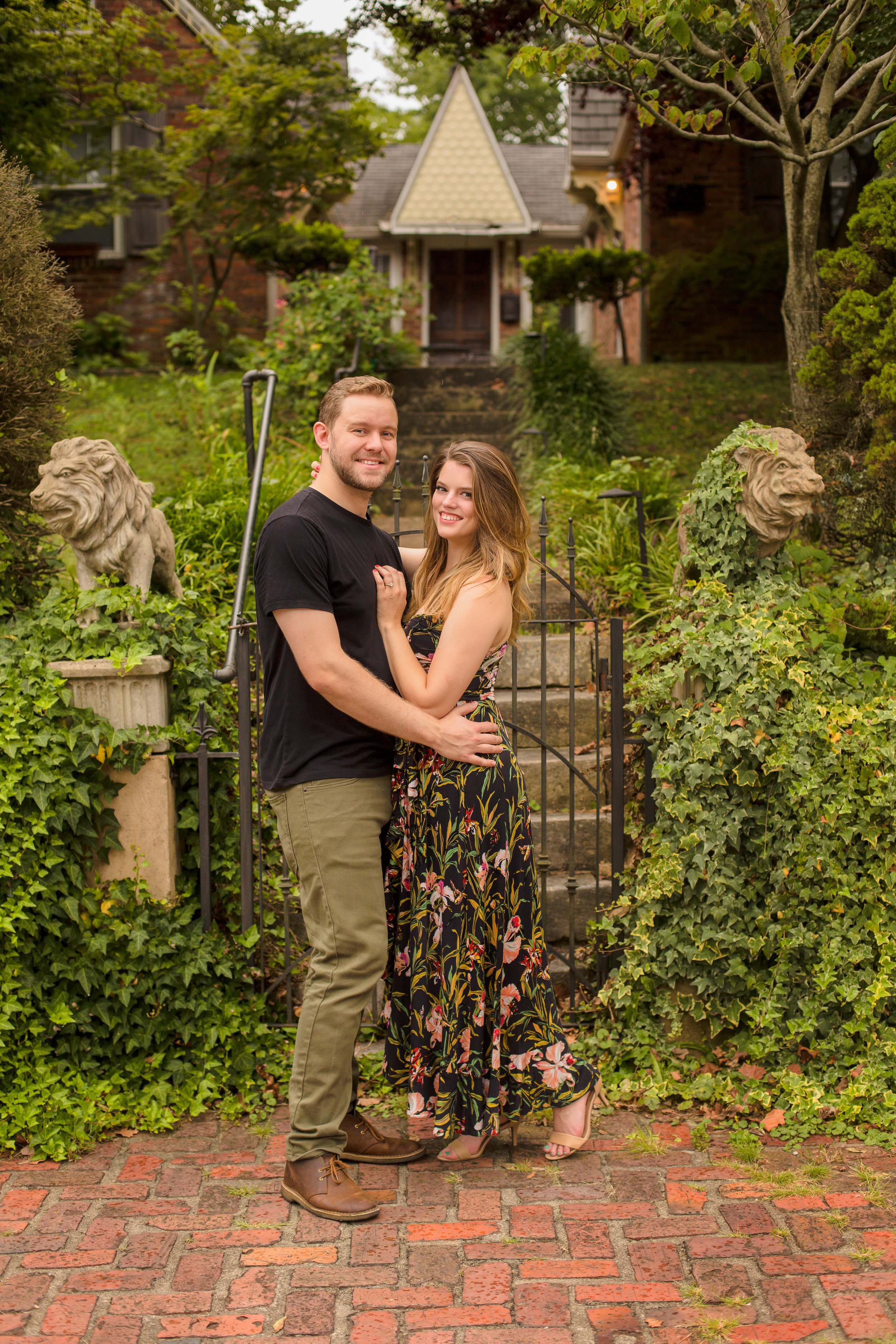Lindsey-&-David-Engagement-Photoshoot-Nashville-Family-&-Baby-Photographer-Chelsea-Meadows-Photography-(8).jpg